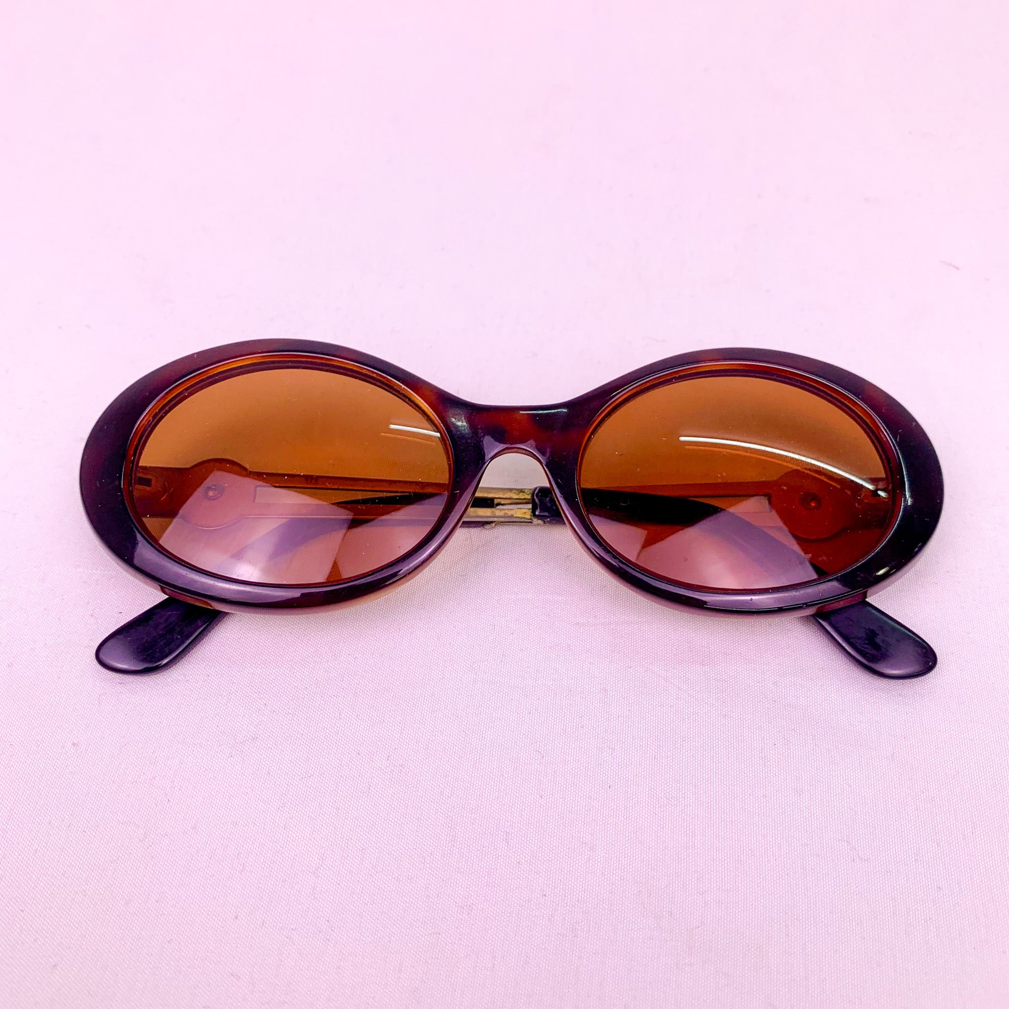 Gianni Versace Vintage 1996 Oval Eye Medusa Sunglasses – Double Take