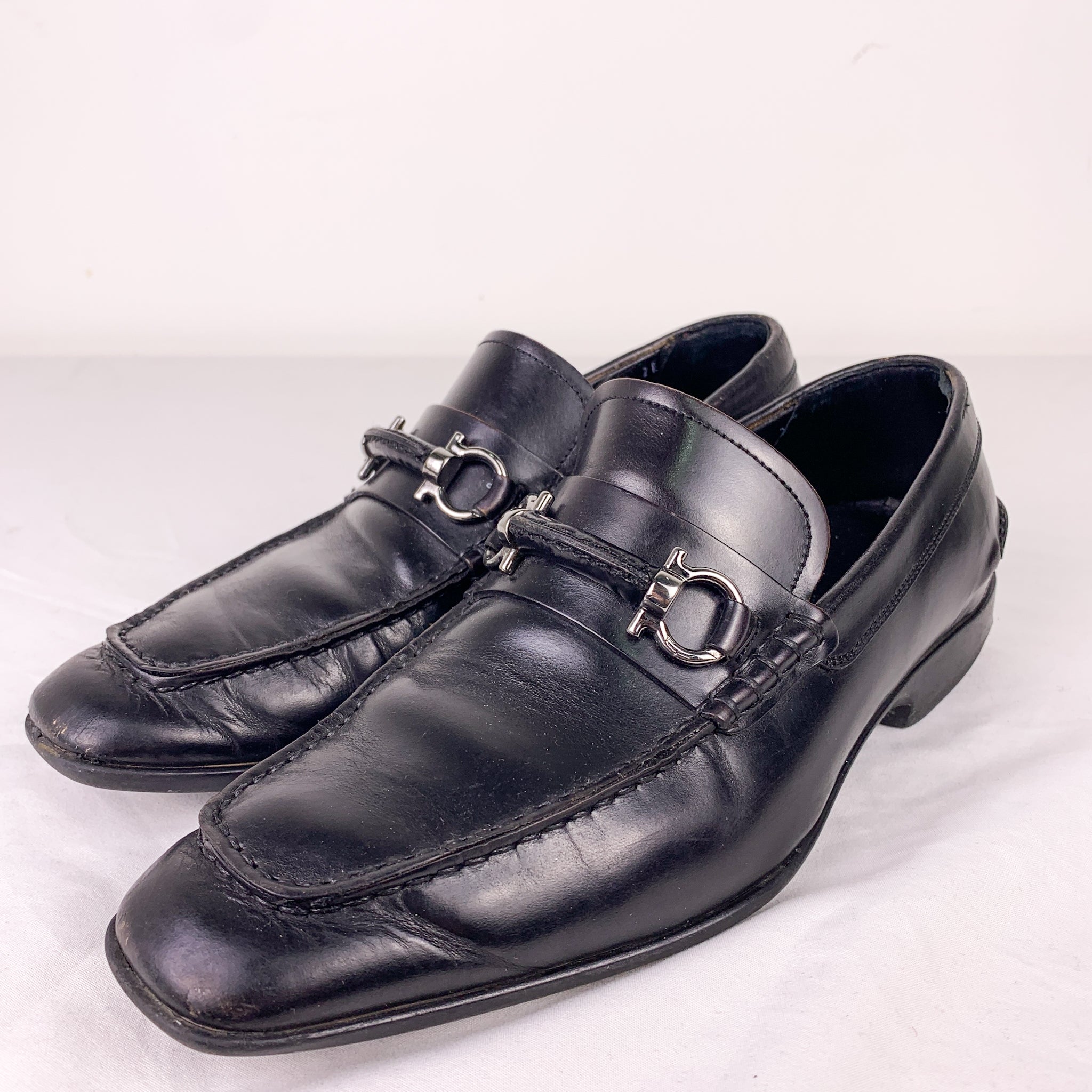 Salvatore Ferragamo Black Leather Loafers Shoes – Double Take Salvatore Ferragamo Black Leather Loafers Shoes – Double Take